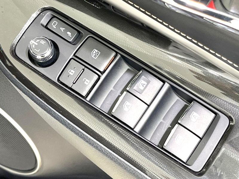 2017 Toyota Harrier DBA-ZSU60W (UW-6a94f308c7a0c)[9]
