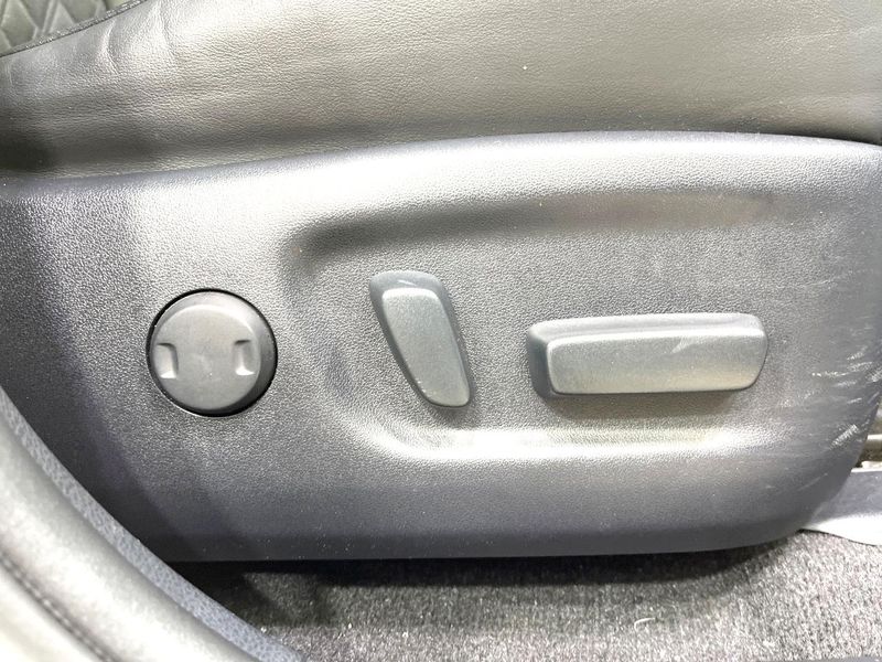 2017 Toyota Harrier DBA-ZSU60W (UW-6a94f308c7a0c)[11]