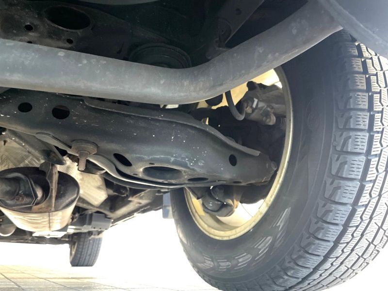 2017 Toyota Harrier DBA-ZSU65W (UW-6a94f30aedc62)[21]