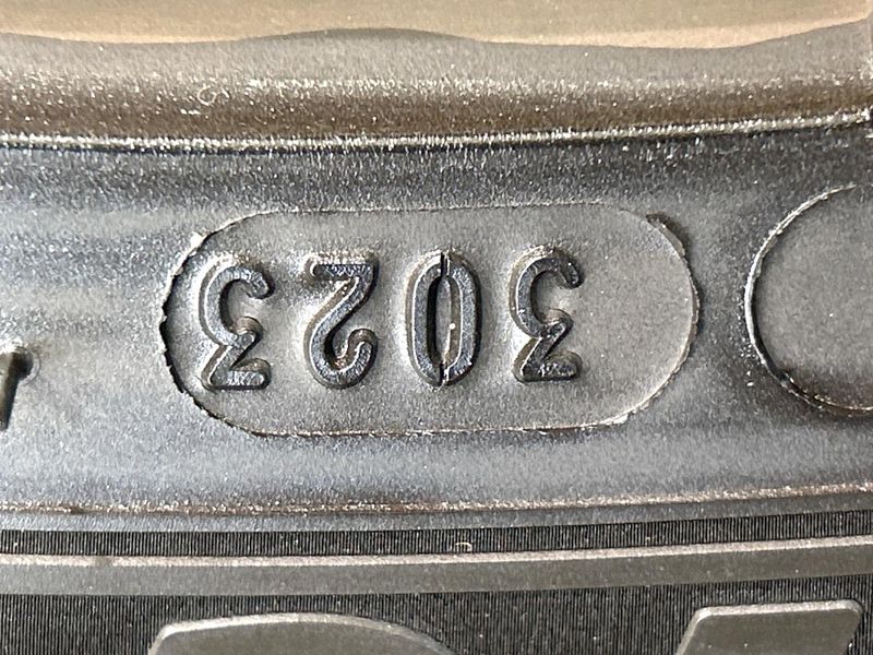 2023 Toyota Corolla Cross 6AA-ZVG11 (UW-6a94f30c7ef98)[18]