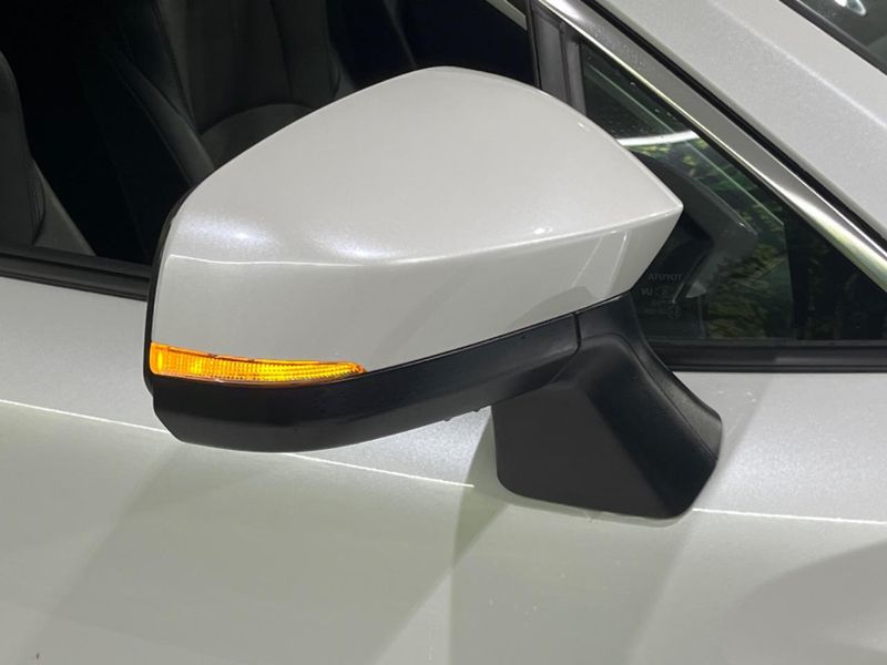 2025 Toyota Corolla Cross 6AA-ZVG13 (UW-6a94f310b3041)[23]