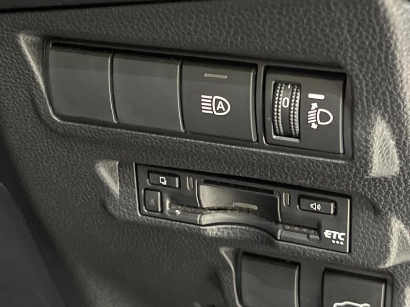 2025 Toyota Corolla Cross 6AA-ZVG13 (UW-6a94f310b3041)[7]