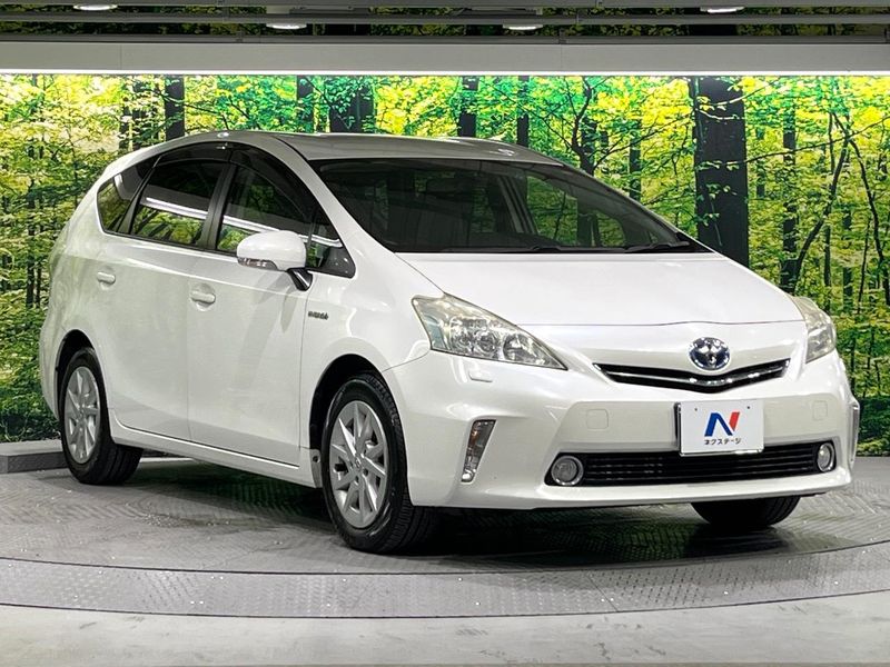 2013 Toyota Prius α DAA-ZVW41W (UW-6a94f31cd30ac)[11]