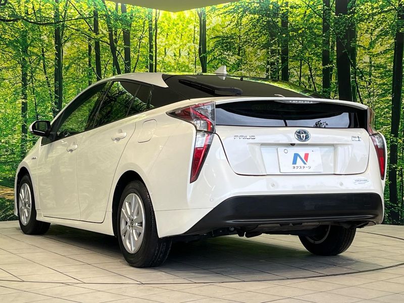 2017 Toyota Prius DAA-ZVW50 (UW-6a94f31f82ce2)[14]