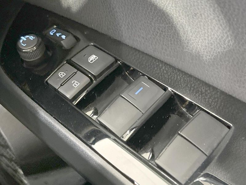 2021 Toyota Prius 6AA-ZVW51 (UW-6a94f327b8529)[29]