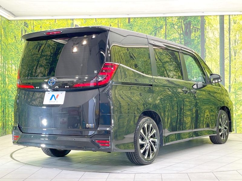2023 Toyota Noah 6AA-ZWR90W (UW-6a94f33f9b767)[8]