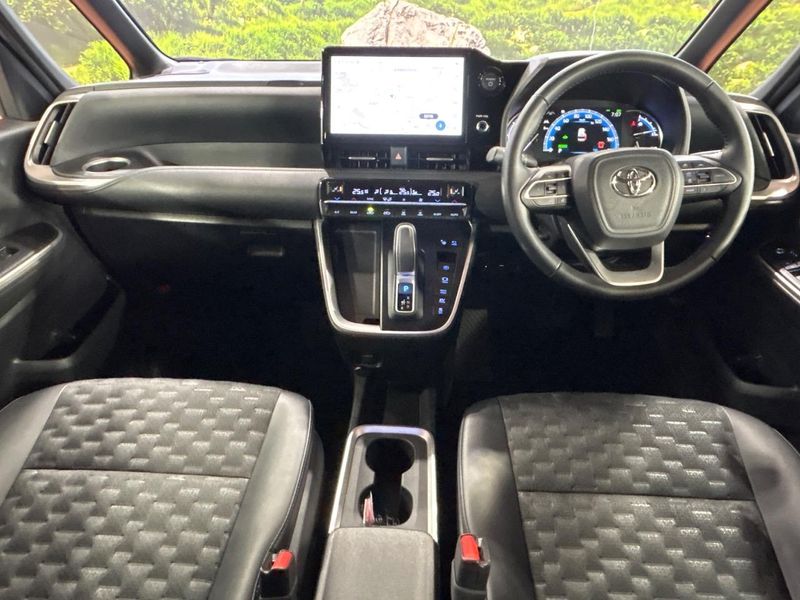 2023 Toyota Voxy 6AA-ZWR90W (UW-6a94f3412f474)[26]