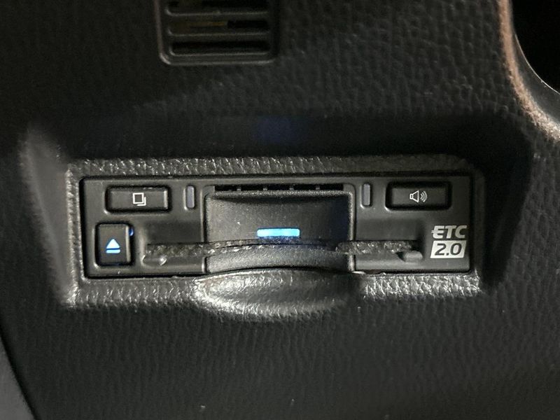 2023 Toyota Voxy 6AA-ZWR90W (UW-6a94f3412f474)[6]