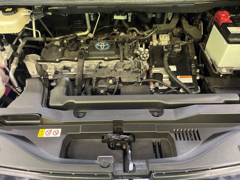 2024 Toyota Voxy 6AA-ZWR90W (UW-6a94f343abd69)[17]