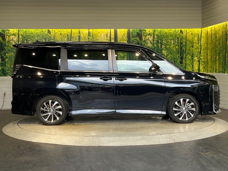 2024 Toyota Voxy 6AA-ZWR90W (UW-6a94f343abd69)[27]