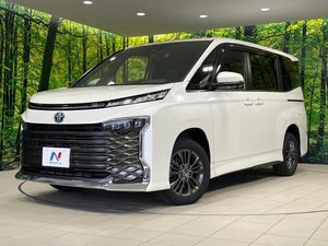 2022 Toyota Voxy 6AA-ZWR95W
