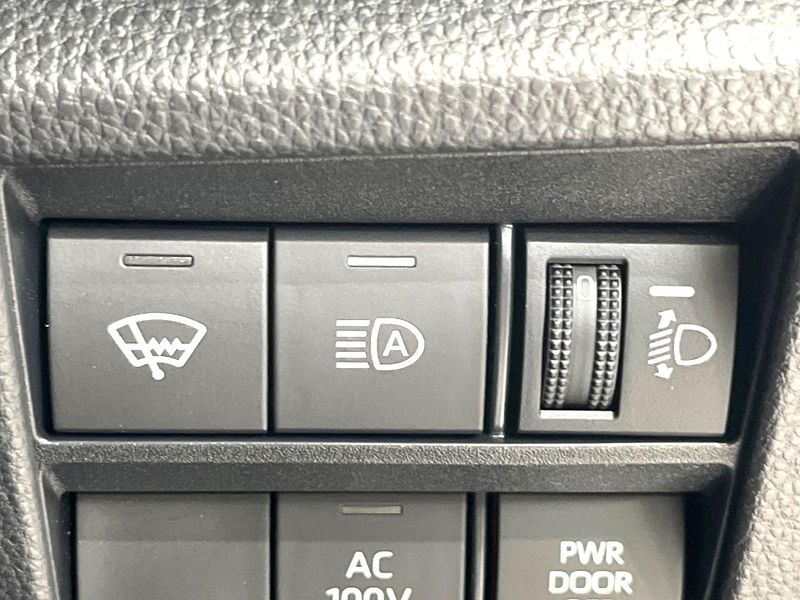 2024 Toyota Noah 6AA-ZWR95W (UW-6a94f34a58460)[15]