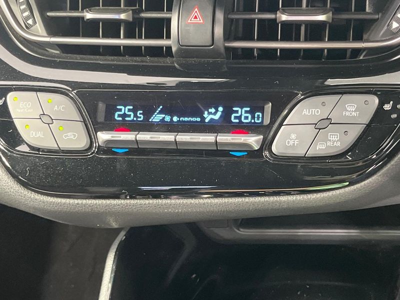 2017 Toyota C-HR DAA-ZYX10 (UW-6a94f34c4c5fd)[15]