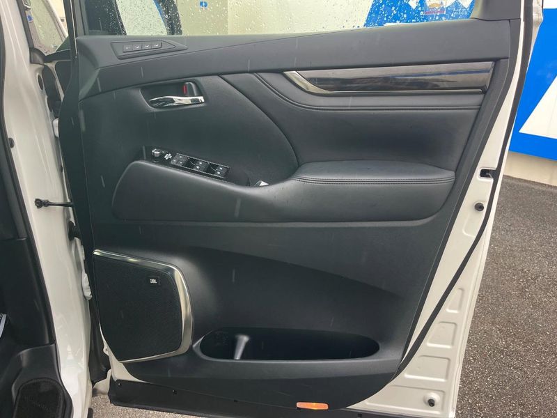 2019 Toyota Alphard DBA-AGH30W (UW-6a9640c36abac)[12]