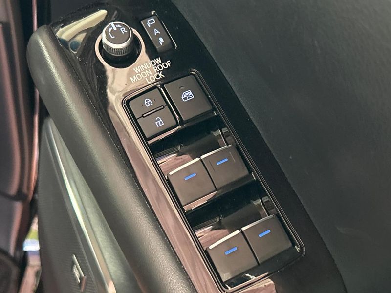 2023 Toyota Alphard 3BA-AGH30W (UW-6a9640ccec260)[18]