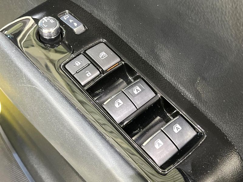 2018 Toyota Alphard DBA-AGH35W (UW-6a9640d30359b)[9]