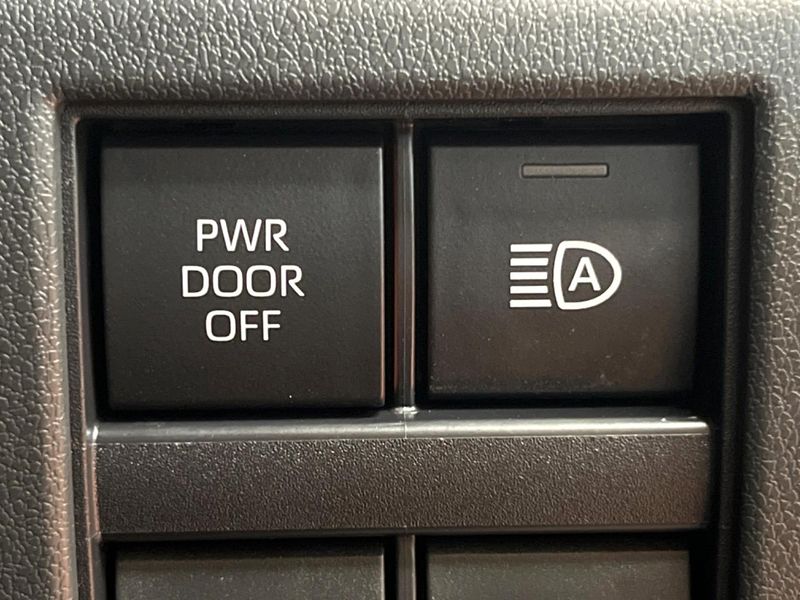 2025 Toyota Alphard 3BA-AGH40W (UW-6a9640d89a326)[29]