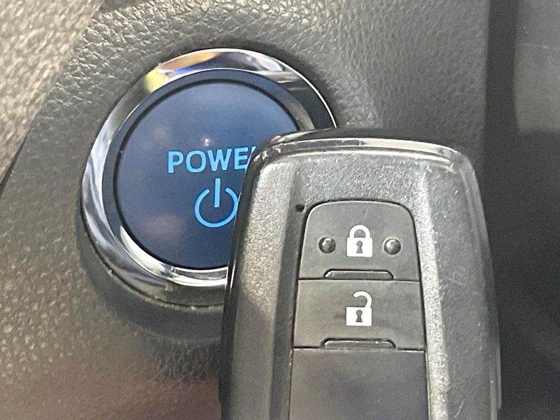 2021 Toyota RAV4 6AA-AXAH54 (UW-6a9640ee6ed3d)[23]