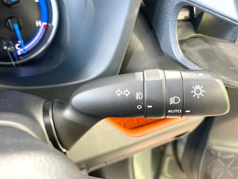 2021 Toyota RAV4 6AA-AXAH54 (UW-6a9640ee6ed3d)[19]