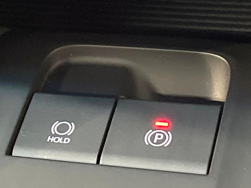 2023 Toyota Harrier Hybrid 6AA-AXUH80 (UW-6a9640fce529a)[22]