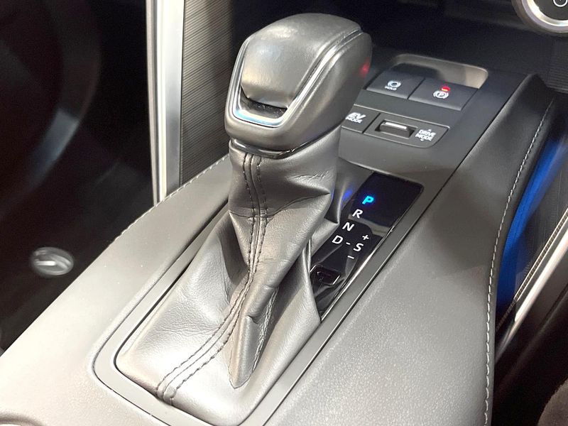 2023 Toyota Harrier Hybrid 6AA-AXUH80 (UW-6a9641004ca89)[23]