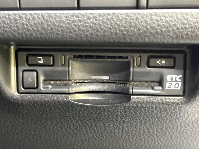 2023 Toyota Harrier Hybrid 6AA-AXUH80 (UW-6a9641004ca89)[14]