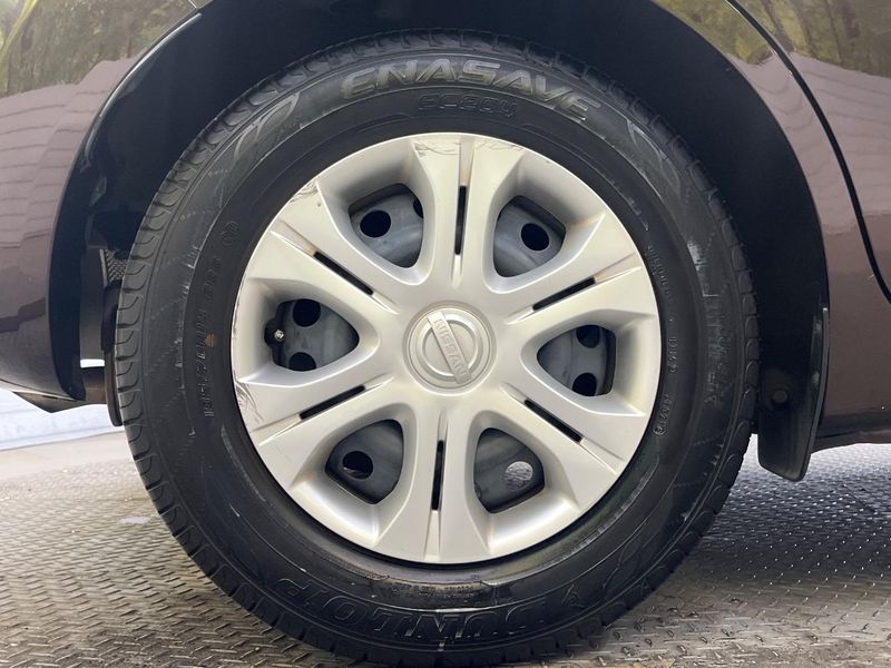 2015 Nissan Note DBA-E12 (UW-6a96417931381)[10]