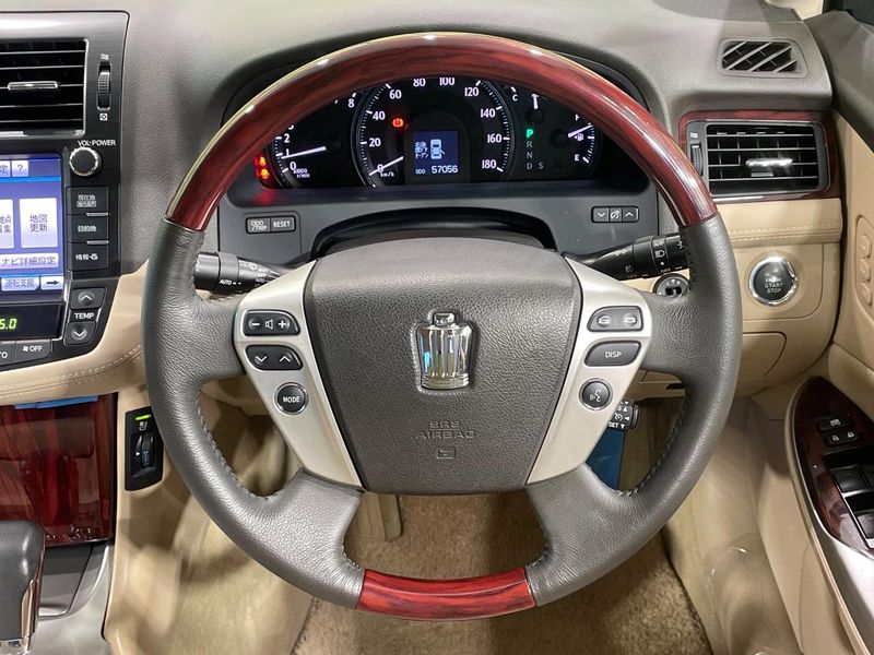 2011 Toyota Crown DBA-GRS202 (UW-6a9641c8115b9)[25]