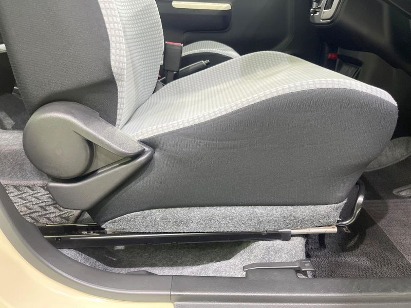 2015 Suzuki Alto DBA-HA36S (UW-6a9641e5174d6)[20]