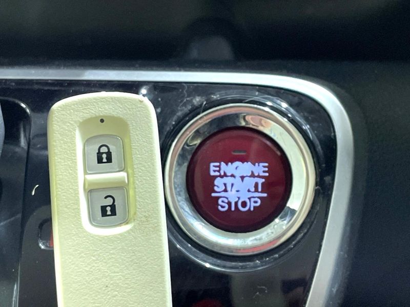 2017 Honda N-BOX Slash DBA-JF1 (UW-6a9642333c6dd)[29]