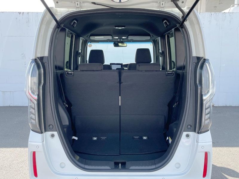 2021 Honda N-BOX CUSTOM 6BA-JF4 (UW-6a96425818487)[12]