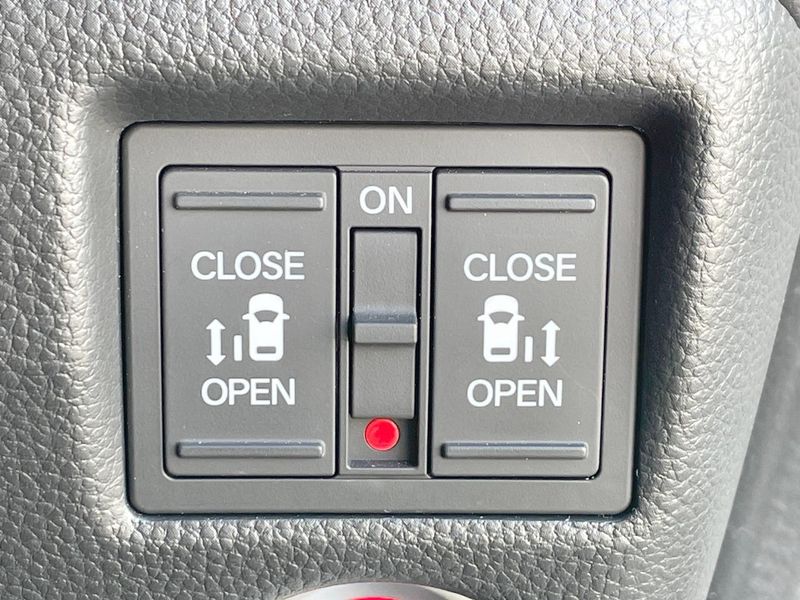 2021 Honda N-BOX CUSTOM 6BA-JF4 (UW-6a96425818487)[22]