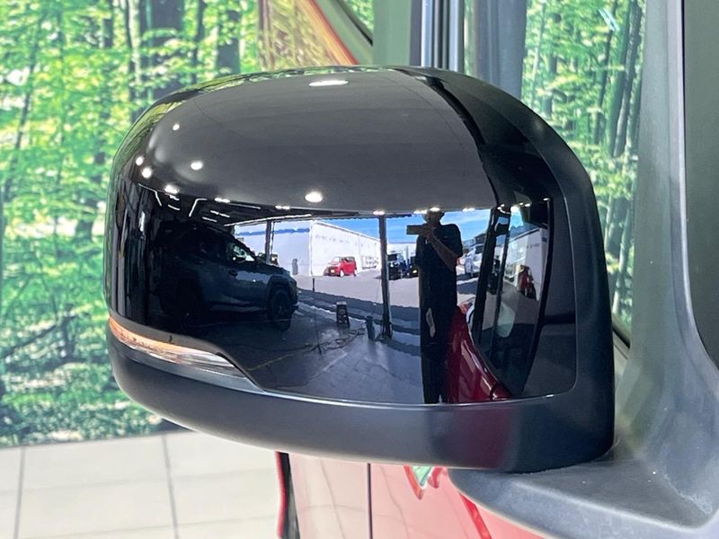 2024 Honda N-BOX CUSTOM 6BA-JF6 (UW-6a96426aa1c5d)[19]