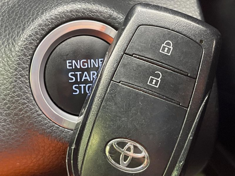 2021 Toyota Yaris 5BA-KSP210 (UW-6a96429fd6bbc)[14]