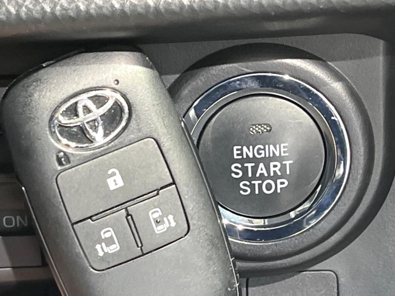 2022 Toyota Roomy 5BA-M900A (UW-6a964306d934a)[11]