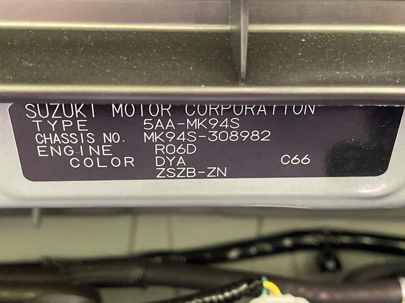 2025 Suzuki Spacia Gear 5AA-MK94S (UW-6a96435484e1f)[1]