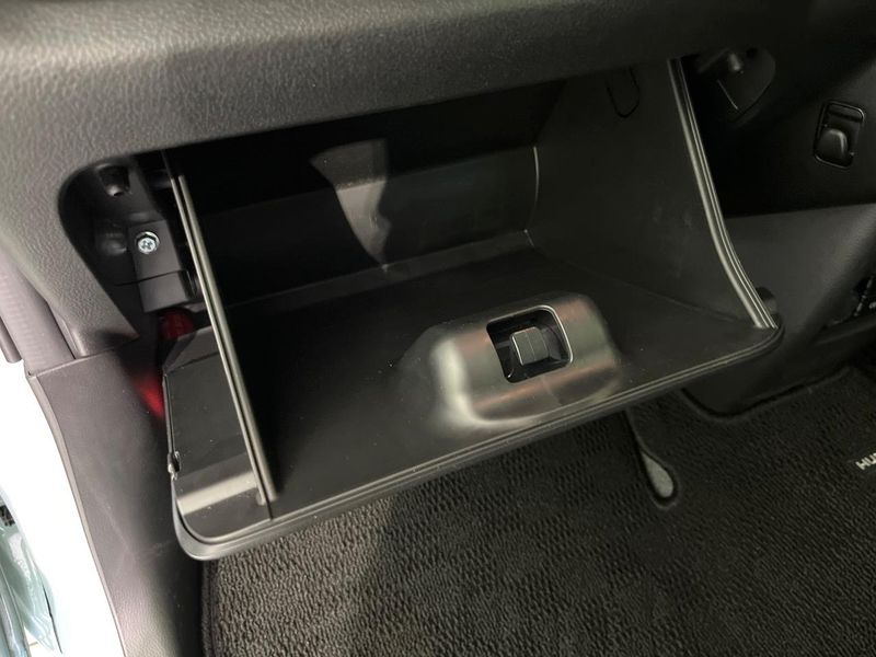 2024 Suzuki Hustler 5AA-MR92S (UW-6a964377406d8)[16]