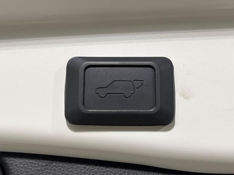 2020 Toyota RAV4 6BA-MXAA54 (UW-6a96438a8f2d1)[20]