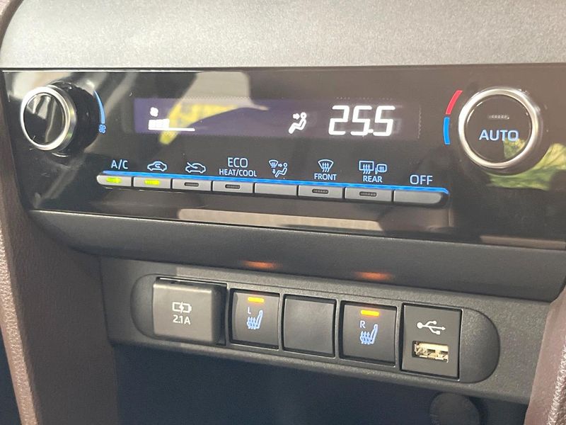 2021 Toyota Yaris Cross 5BA-MXPB10 (UW-6a9643938f880)[18]