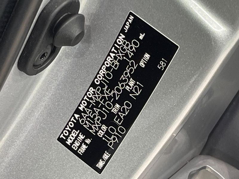 2024 Toyota Yaris Cross 6AA-MXPJ10 (UW-6a96439acc3e9)[1]