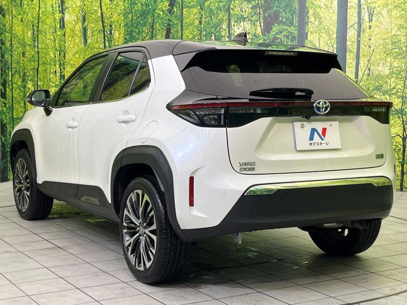 2021 Toyota Yaris Cross 6AA-MXPJ10 (UW-6a96439c48818)[10]
