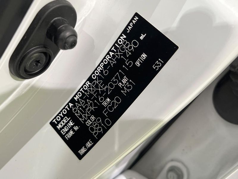 2025 Toyota Aqua 6AA-MXPK16 (UW-6a9643acdc904)[1]