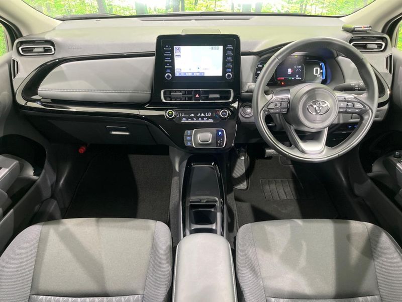 2025 Toyota Aqua 6AA-MXPK16 (UW-6a9643acdc904)[18]