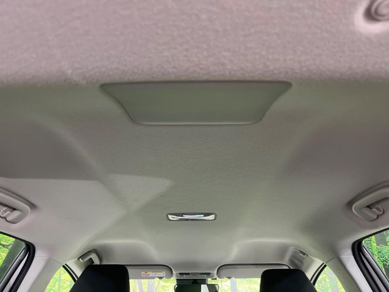 2025 Toyota Aqua 6AA-MXPK16 (UW-6a9643acdc904)[12]