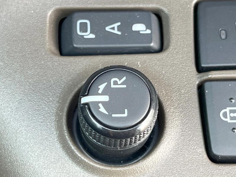 2023 Toyota Sienta 6AA-MXPL10G (UW-6a9643b0c1207)[23]