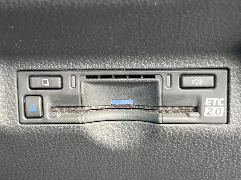 2023 Toyota Sienta 6AA-MXPL10G (UW-6a9643b0c1207)[28]