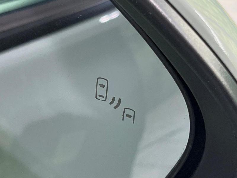 2023 Toyota Sienta 6AA-MXPL10G (UW-6a9643b2957c9)[13]