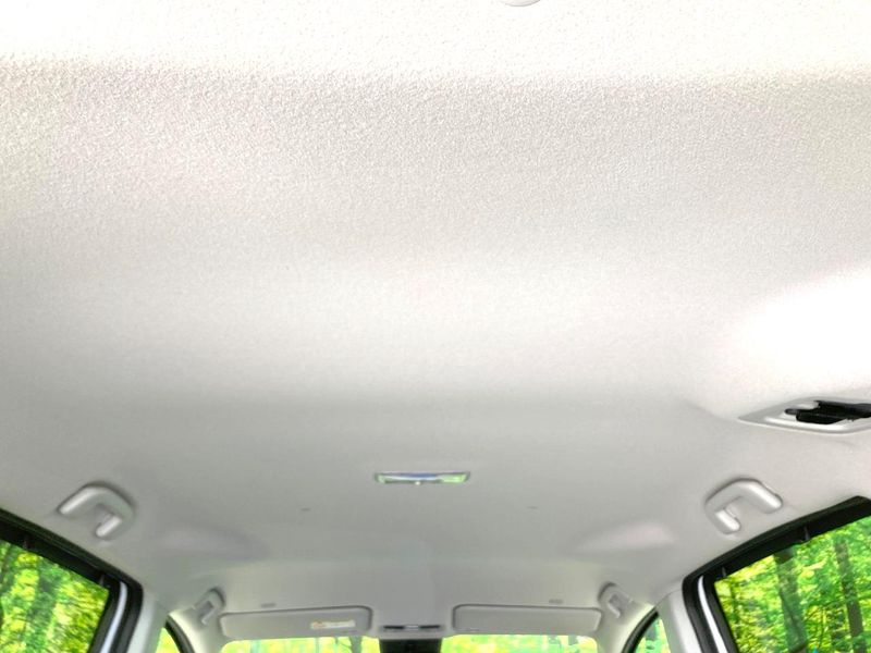 2025 Toyota Sienta 6AA-MXPL10G (UW-6a9643b52a80d)[18]
