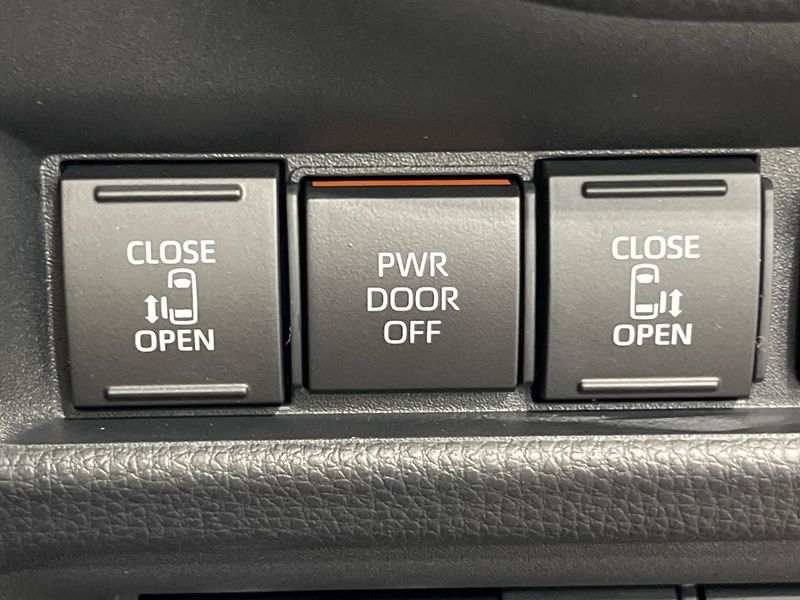 2026 Toyota Sienta 6AA-MXPL10G (UW-6a9643b69f1f3)[26]