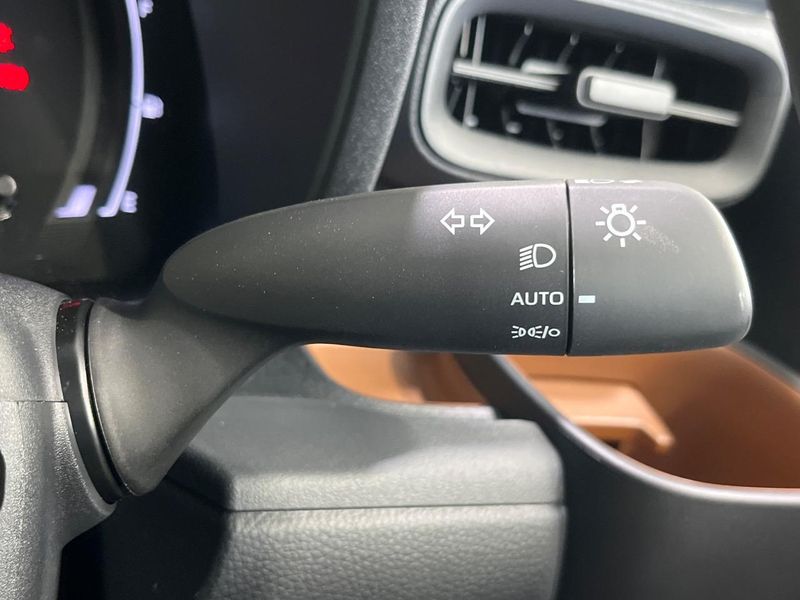 2026 Toyota Sienta 6AA-MXPL10G (UW-6a9643b69f1f3)[24]